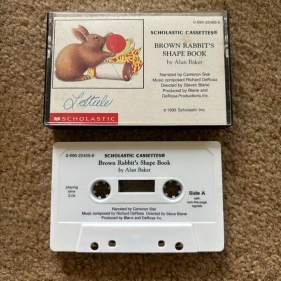Scholastic Cassettes Brown Rabbit’s Shape Book Cassette - Picture 1 of 3